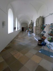 Ausstellung im Kreuzgang Kloster Aldersbach