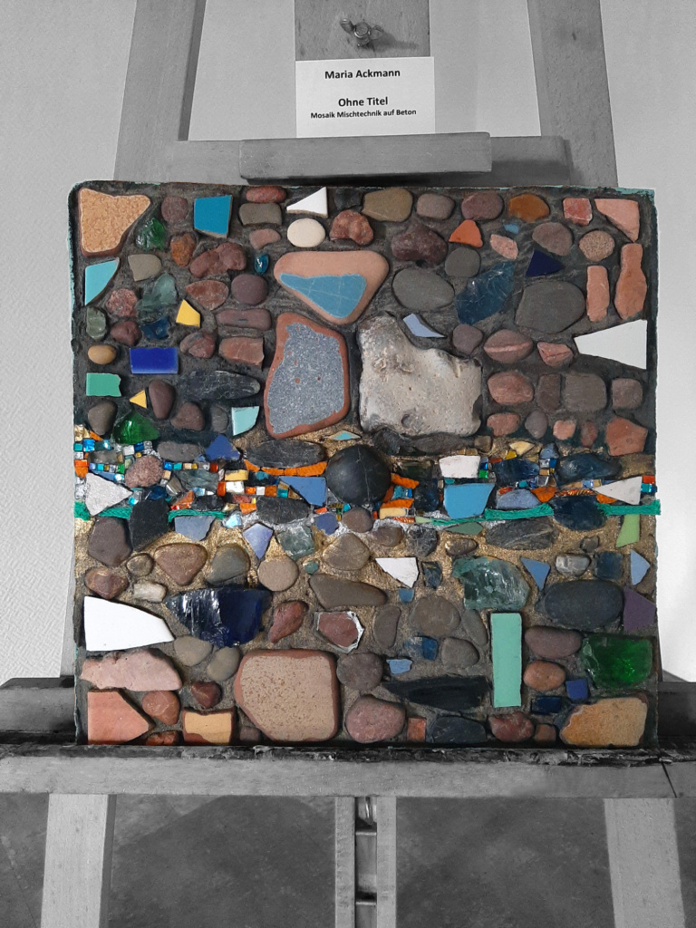 Mosaik in der Ausstellung des Kunst- und Kulturzentrums Peldemühle Wittmund, April 2924